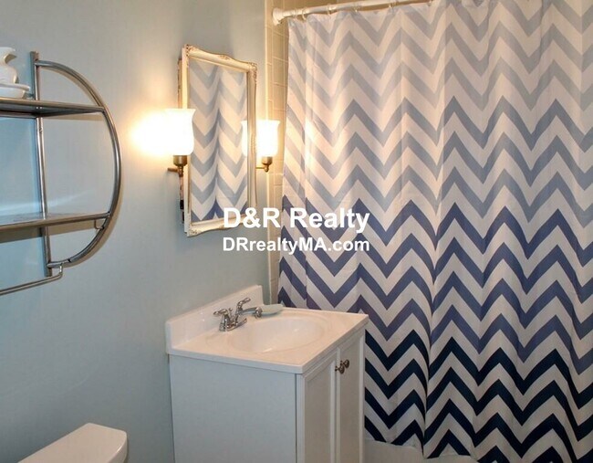 Photo - 2 Gilson Ter Unit 3