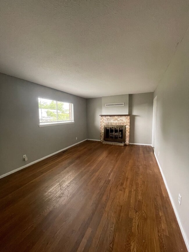 Photo - 4 bed 2.5 bathroom house