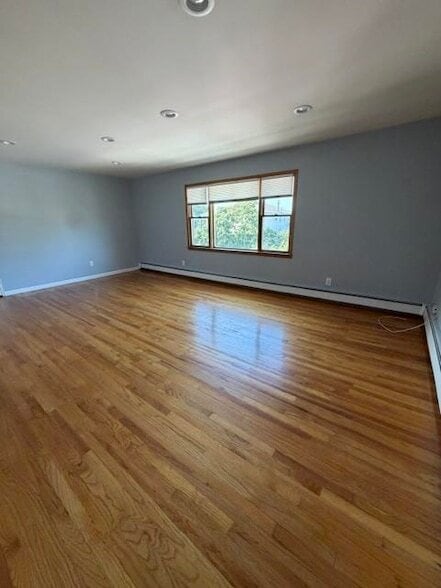 17 Acorn Rd