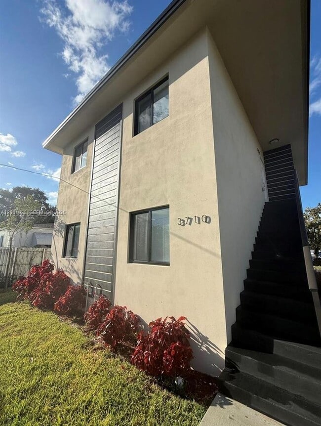 Photo - 3710 NW 13th Pl