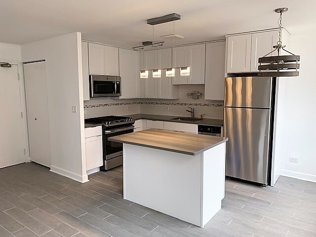 03 Unit - 2424 N.Clark