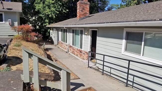 Photo - 10535-10535 NE Fremont St Unidad 10521