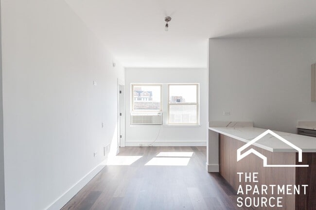 1555 W Hollywood Ave Unit 205