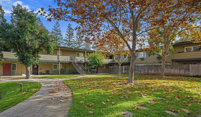 Emerald Estates Apartments