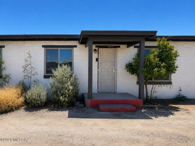 Building Photo - 1702 N Tyndall Ave