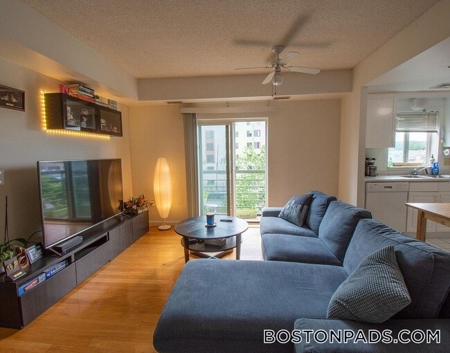 Building Photo - 655 Concord Ave Rental