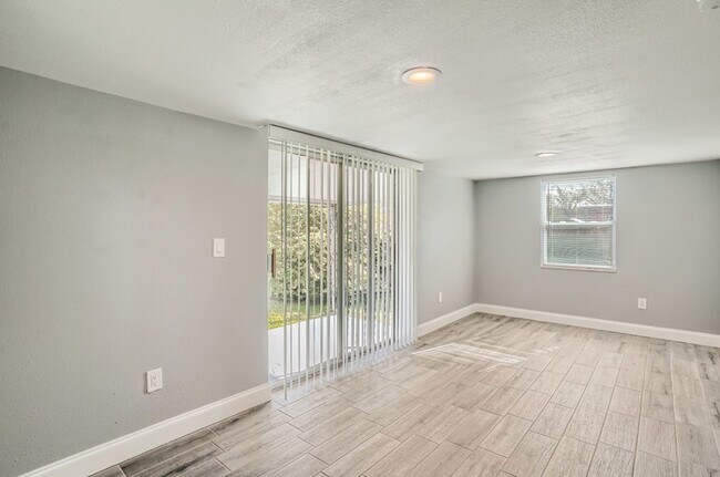 Photo - 3219 40th St N