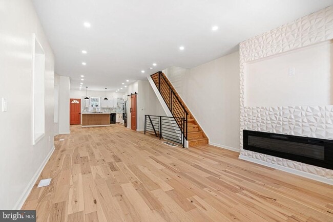 Photo - 29 N 54th St