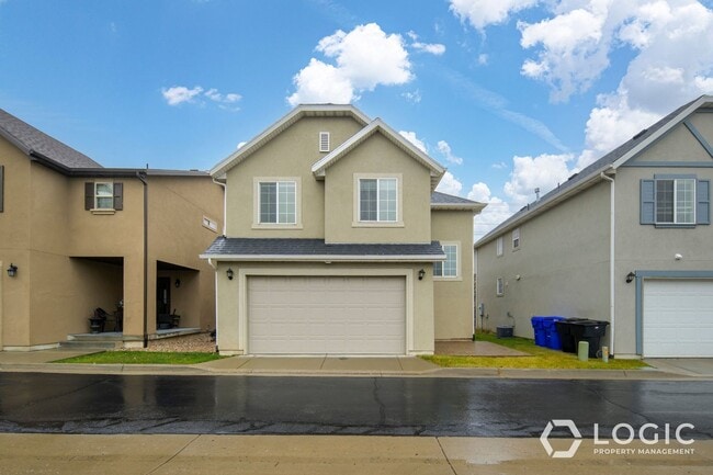 Photo - 692 W Chase Ln