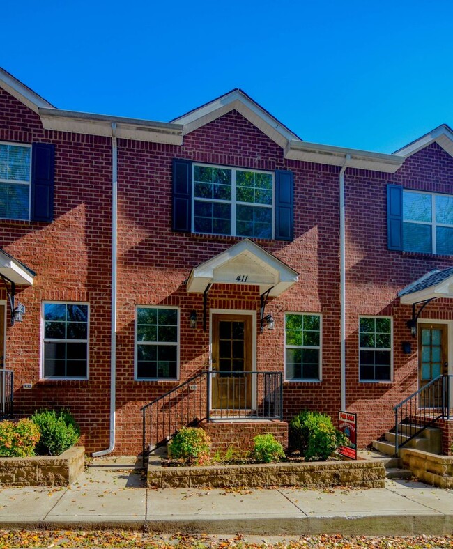 Luxury Townhouse! 2 Bed/2.5 Bath, 1 Car ga... - Luxury Townhouse! 2 Bed/2.5 Bath, 1 Car ga...