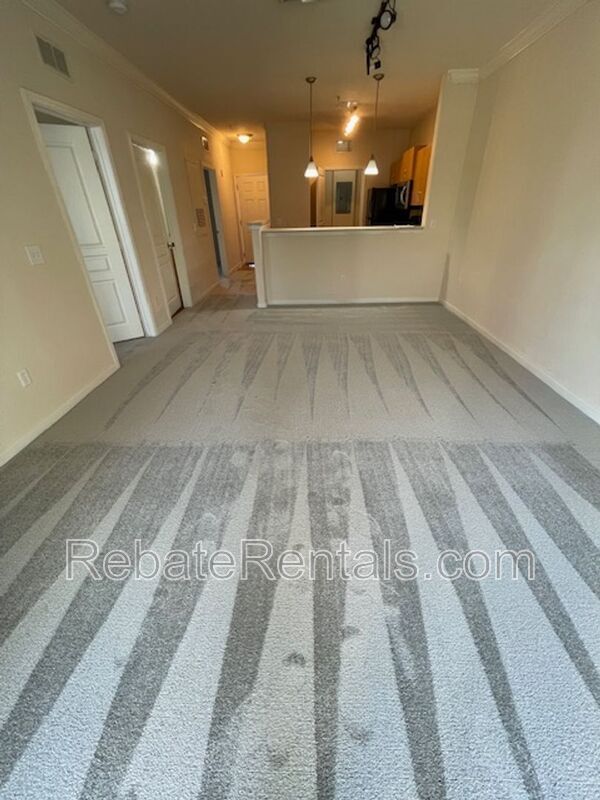 Photo - 8290 Gate Pkwy W Unit #169