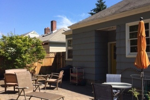Building Photo - 5019 NE Everett St
