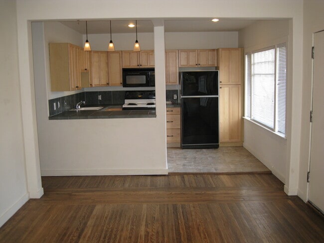 Photo - 1543 California St Unit 1