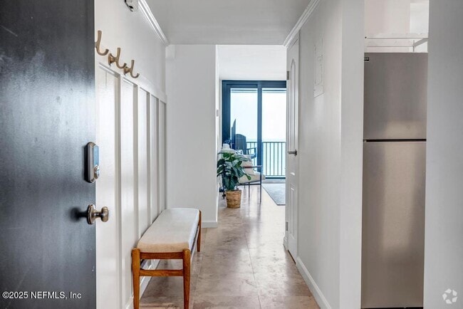 Building Photo - 601 1st St S Unit 7E Rental