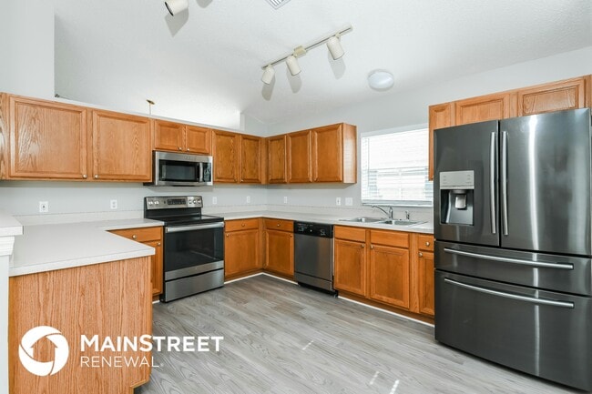 Photo - 1170 Creekview Ct