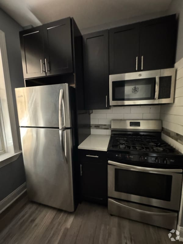 Building Photo - 662 Avenue A Rental