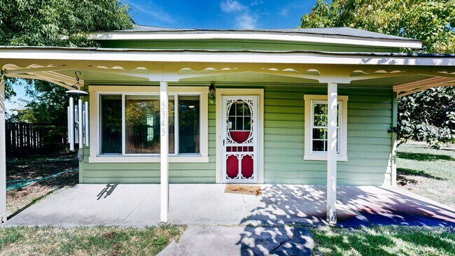 Building Photo - Country Charm Meets Vineyard Views! Two Be... Rental