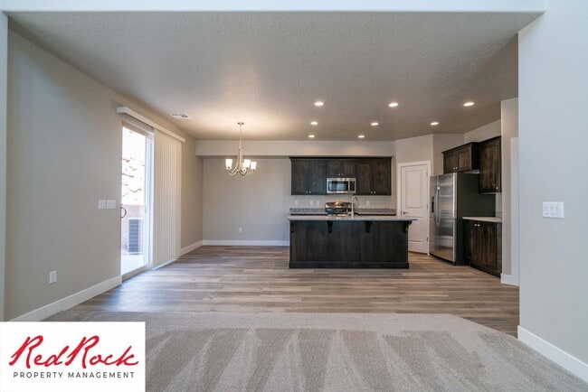 Photo - 3 Bedroom Hurricane Townhome With Scenic Views