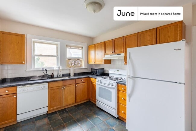 Photo - Room in Shared 5 bed/2 bath home Unit C