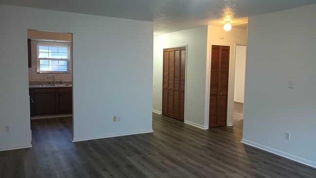 Photo - 865 Beech Ct Unit Apt A