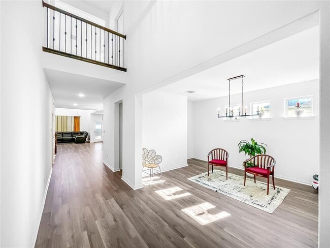 Photo - 114 Contrada Grace Ln