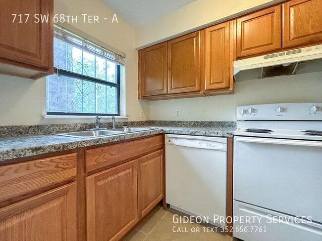 Photo - 717 SW 68th Terrace Unit A