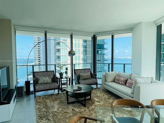 Building Photo - 501 NE 31st St Unit 1606