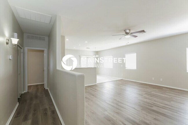 Photo - 3 Bedroom Pet-Friendly Home in Phoenix, AZ with Main Street Renewal