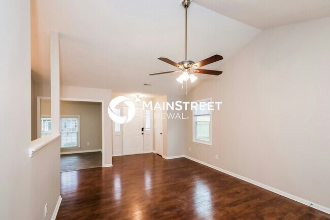 Photo - 3 Bedroom Pet-Friendly Home in Monroe, NC with Main Street Renewal