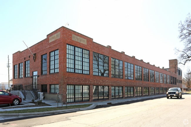 Photo - M. Fine on Spring