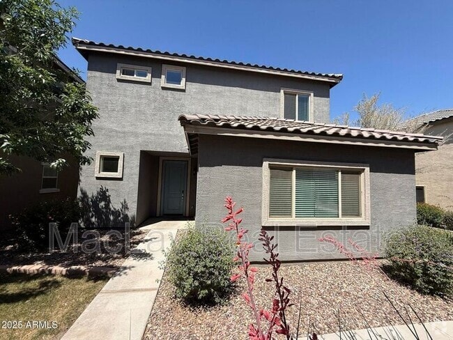 Building Photo - 1738 W Pollack St Rental