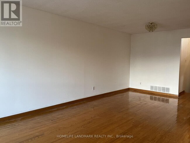 Photo - 31 Pawnee Ave