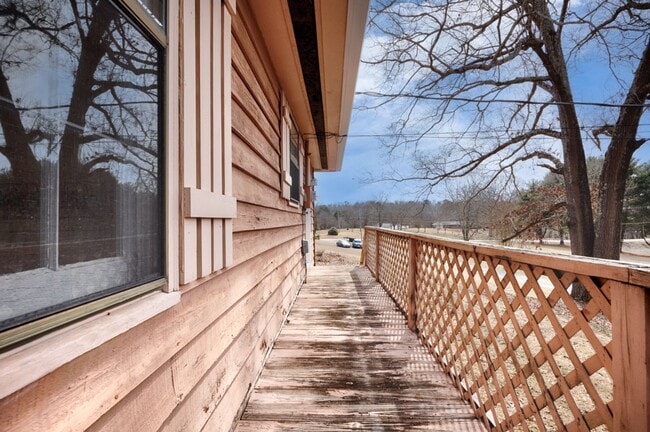 Photo - Spacious & Charming in Scottsboro!