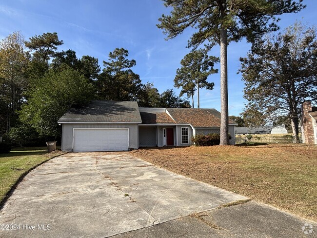 Building Photo - 115 Honey Tree Ct Rental