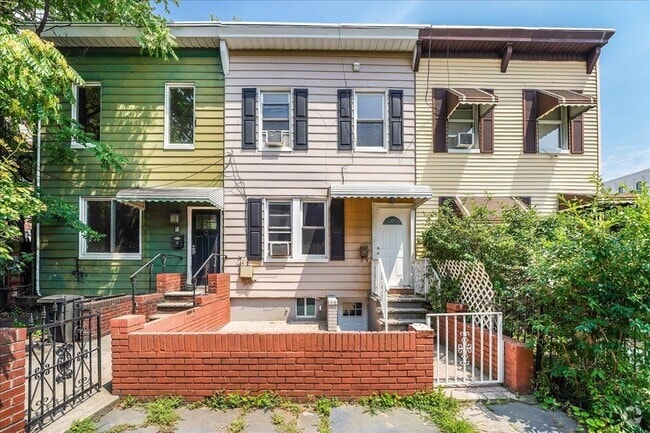 Building Photo - 4 Rademan Pl Rental