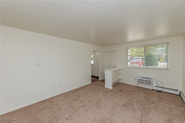 Photo - 236 S Huntington St Unit 8