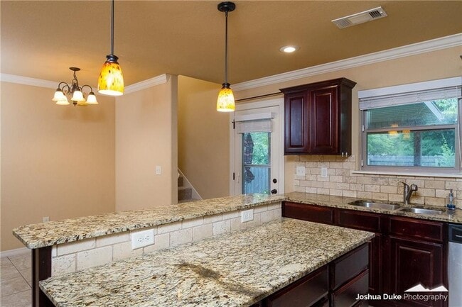 Photo - 2657 N Valencia Ave