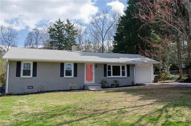 Photo - 3 Bedroom Renovated Ranch Style Home in Seneca