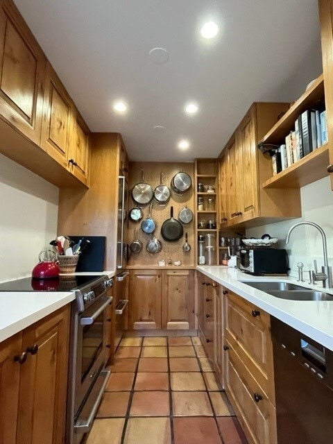 Building Photo - 100 S Doheny Dr Unit 214 Rental