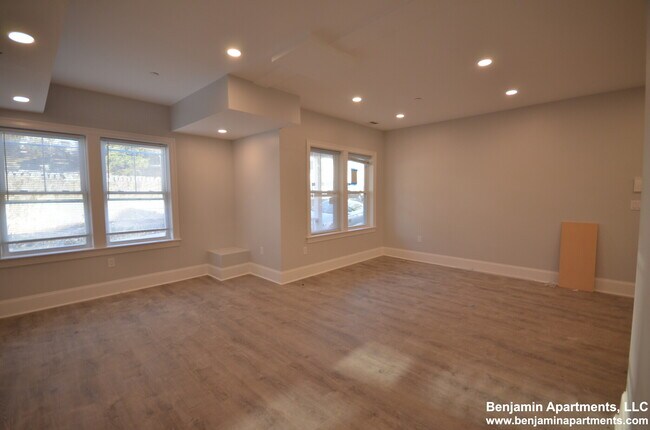 Photo - 120 Kenrick St Unit 1