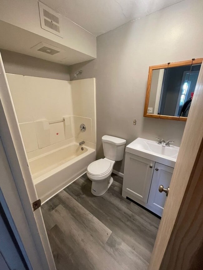 Photo - 343 W Newhall Ave. (8 Unit)