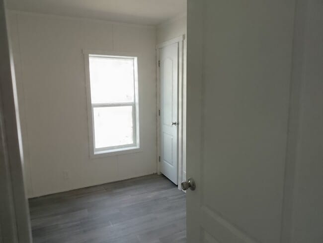 Photo - 16 Alma Ln