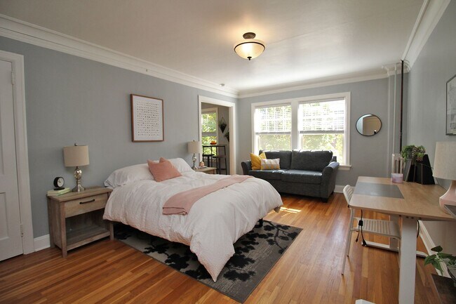 Vintage Studio Condo w/View in Goose Hollo... - Vintage Studio Condo w/View in Goose Hollo...