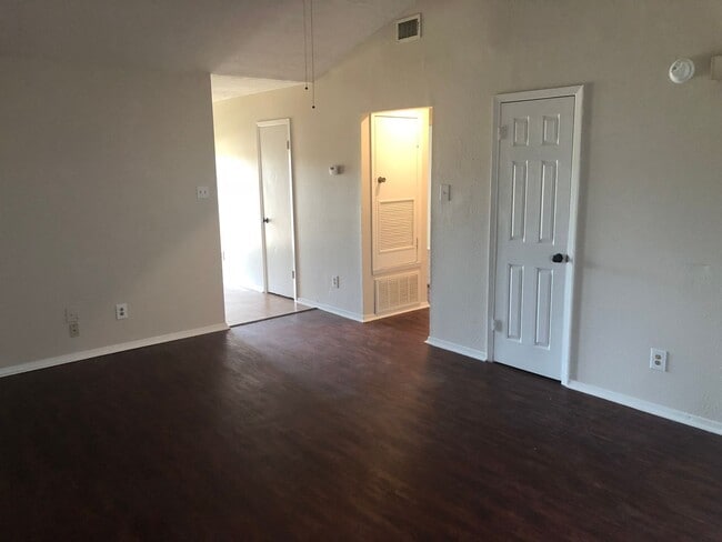 Photo - 93-91 NERF Unit 2193