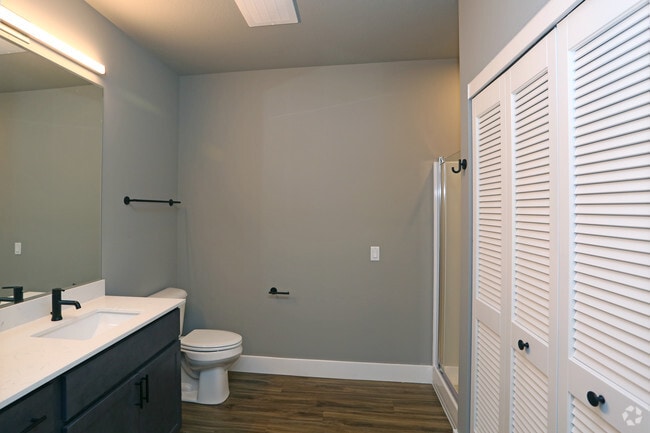 1BR, 1BA - Bathroom