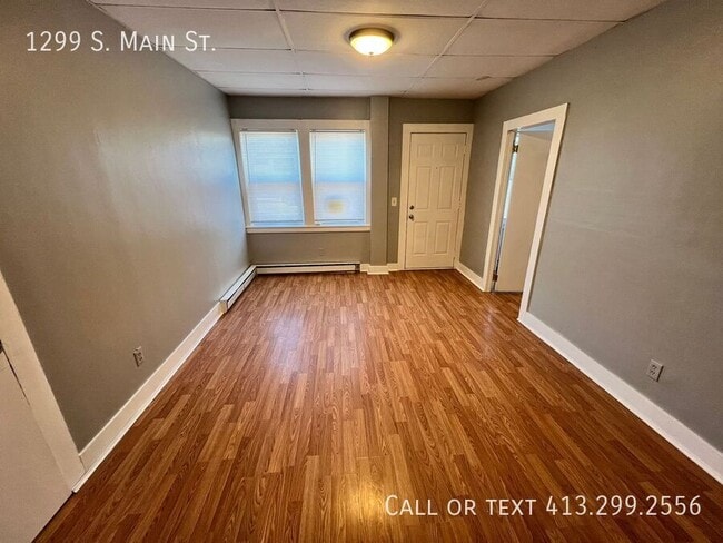 Photo - 1299 S Main St
