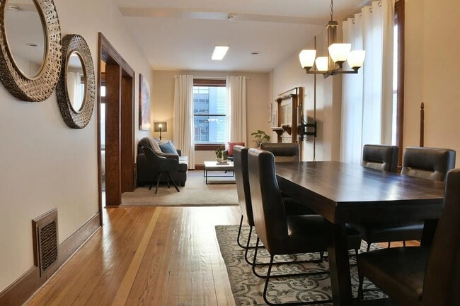 Photo - 1321 Elati St