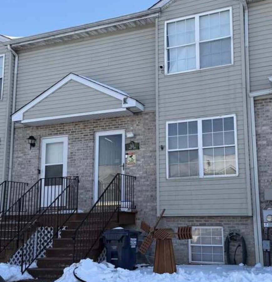 Photo - 511 Sally Ln