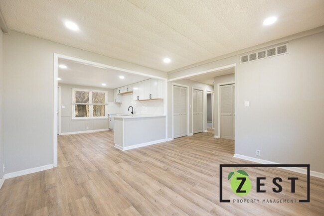 Photo - 20933 Ridgemont Rd