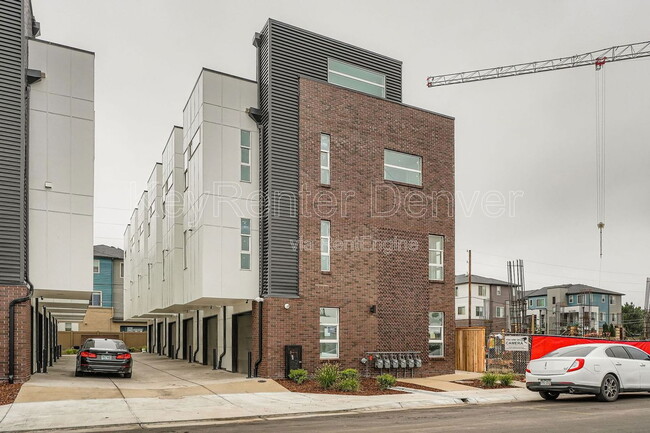 Photo - 2208 S Albion St Unit 4